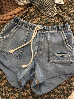 One Teaspoon Blue Washed Elastic Denim Shorts